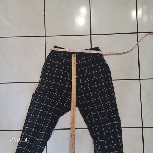 Boohoo Womens Black & White Checkered High-Waisted Trousers Size 8 - Picture 6 of 8